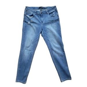 1822 Denim Women’s Skinny Jeans in Light Blue Wash